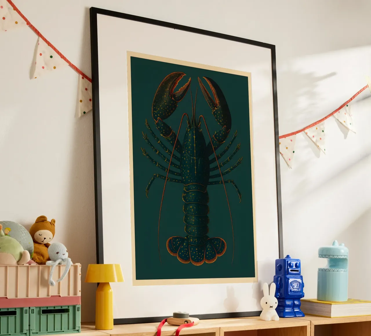 Blue Lobster – Vintage Deep Sea Poster poster con telaio in alluminio da Tide & Texture