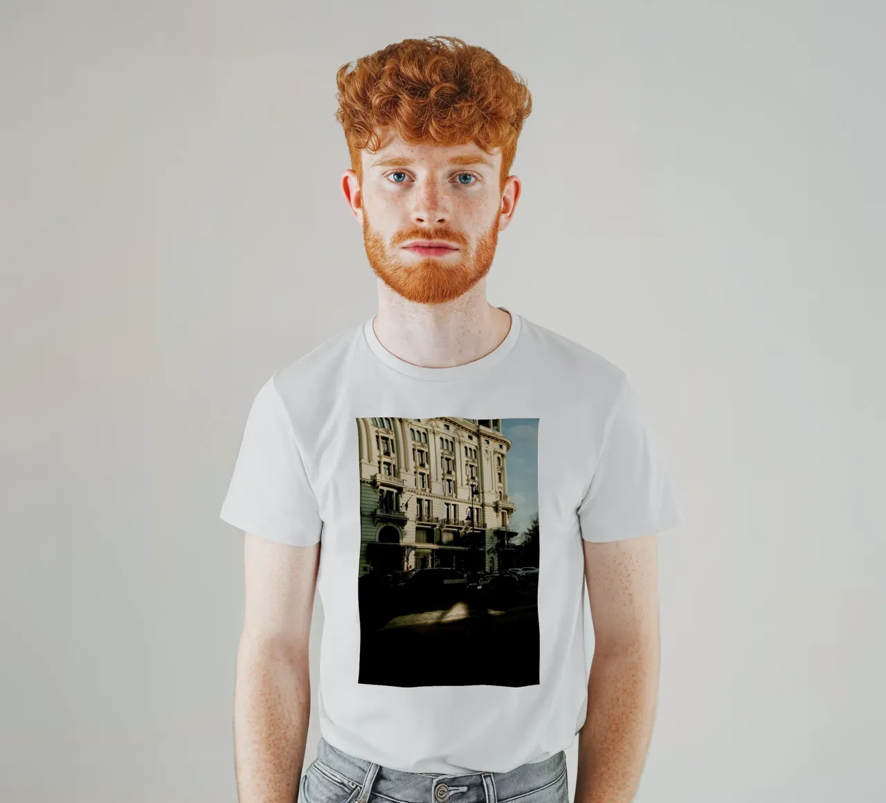 Light Reflections At Sundown t-shirt da Sebastian Hilgetag