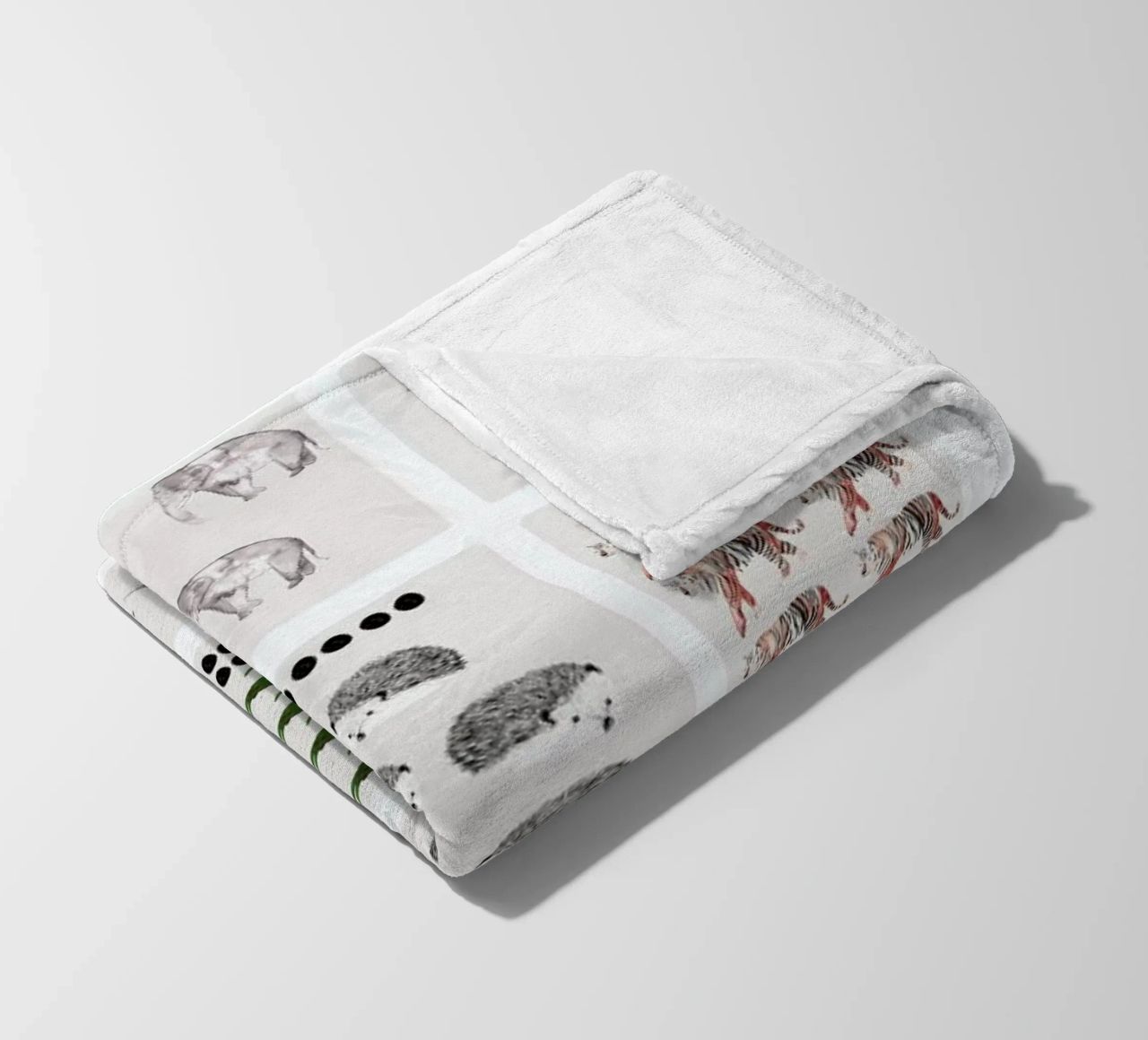Numbers Print fleece blanket by Isabelle Vandeplassche