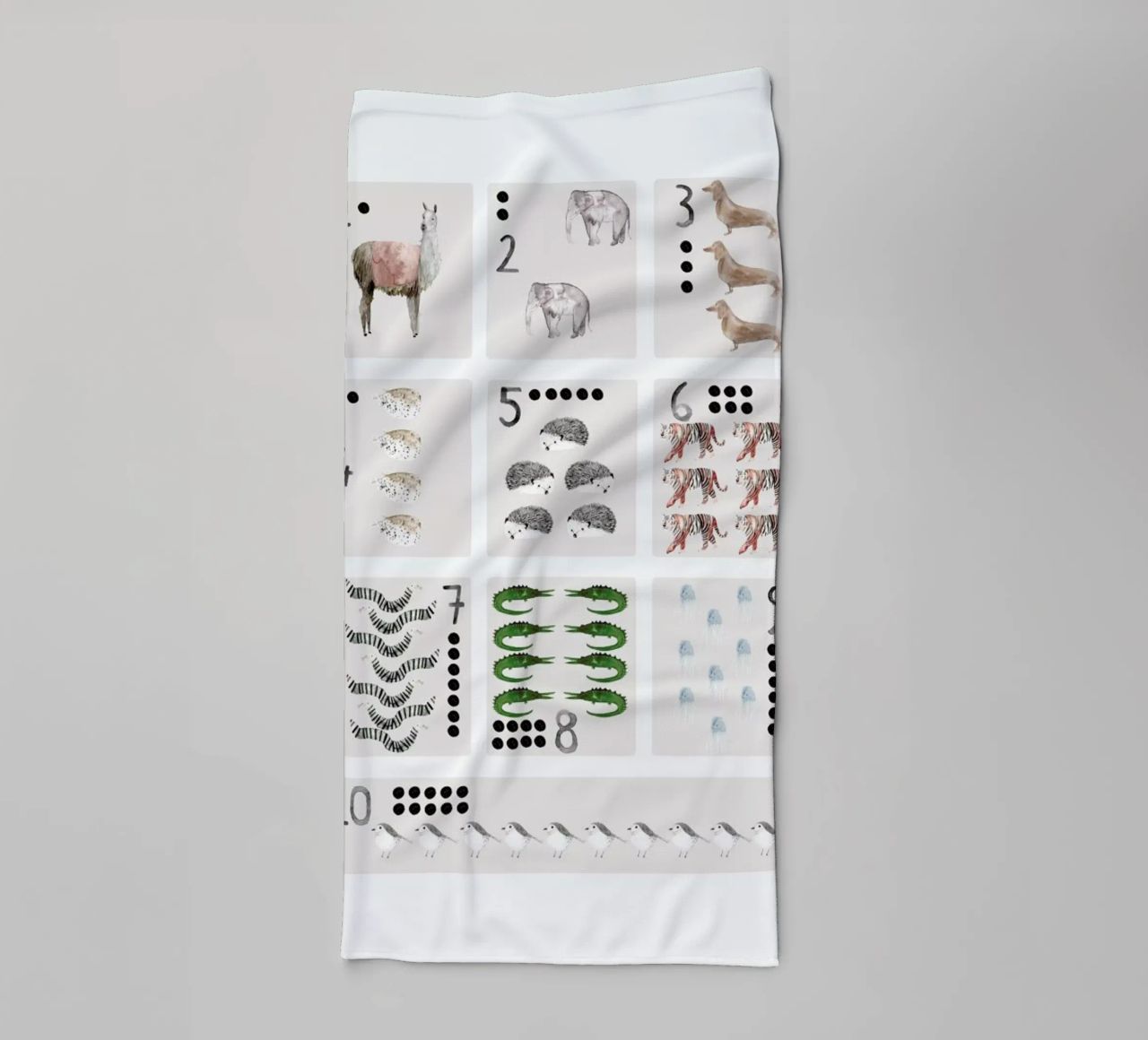 Numbers Print towel by Isabelle Vandeplassche