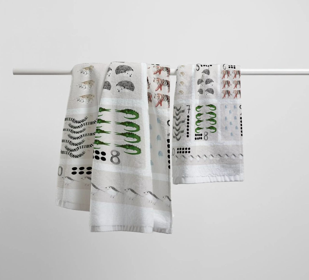Numbers Print towel by Isabelle Vandeplassche
