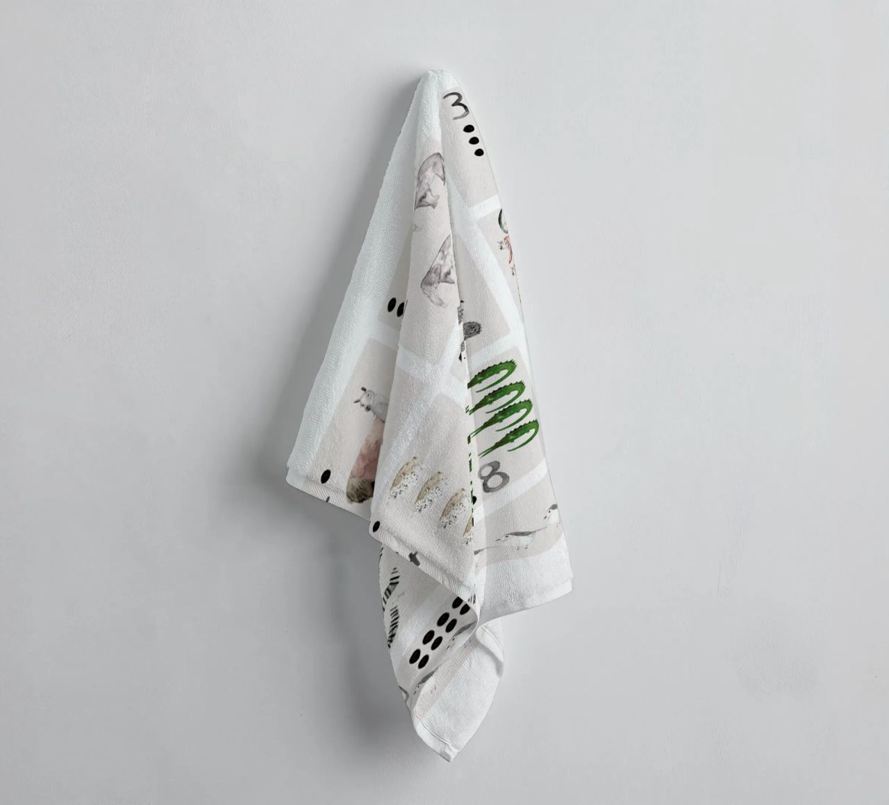 Numbers Print towel by Isabelle Vandeplassche