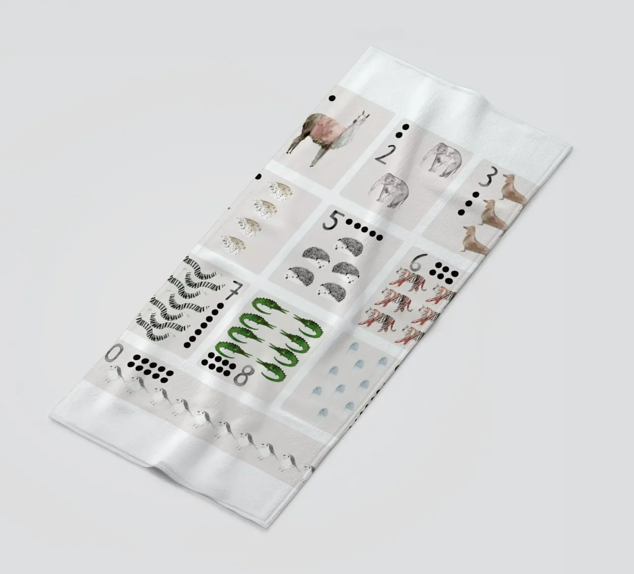 Numbers Print strandhanddoek van Isabelle Vandeplassche