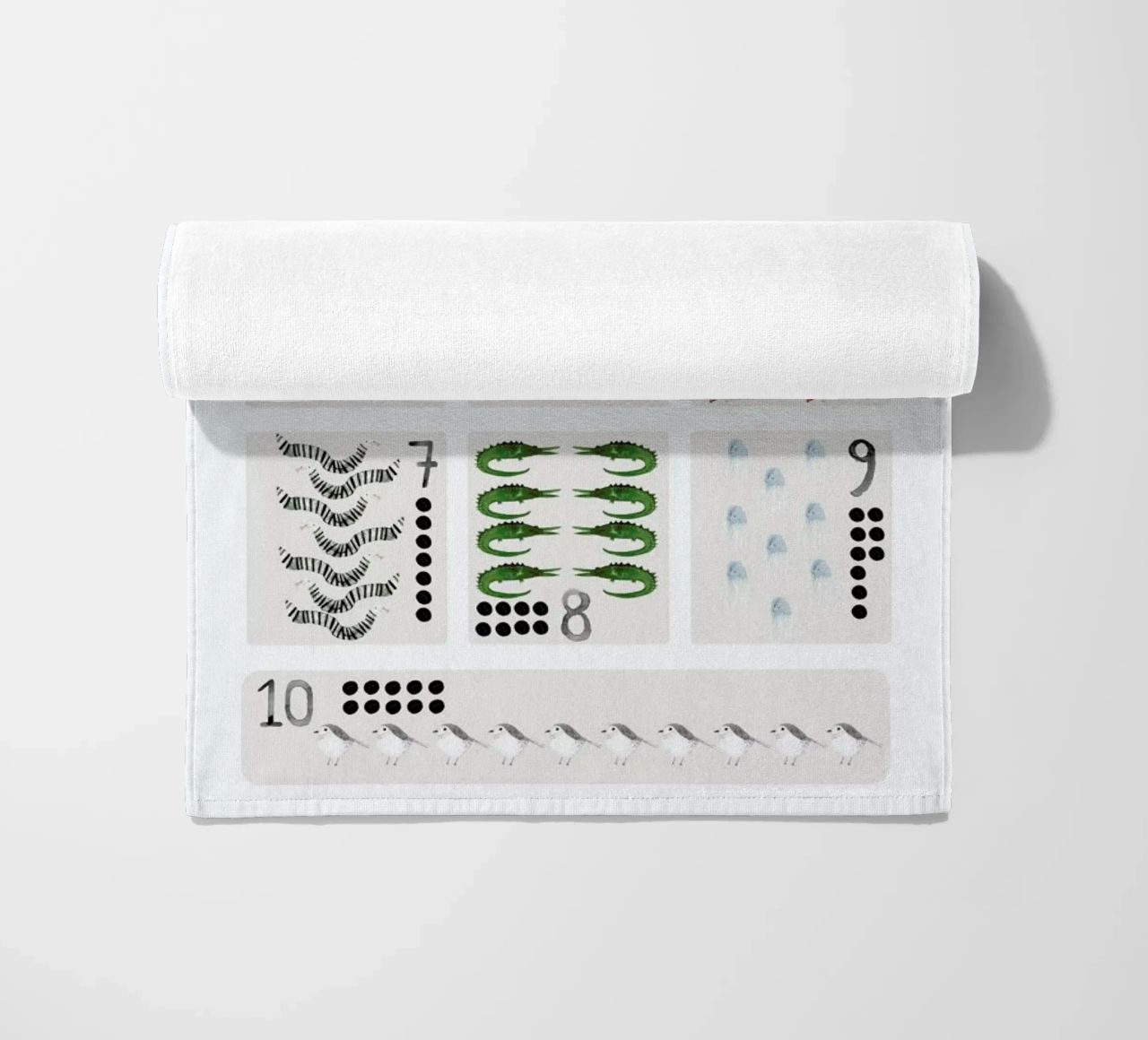 Numbers Print beach towel by Isabelle Vandeplassche