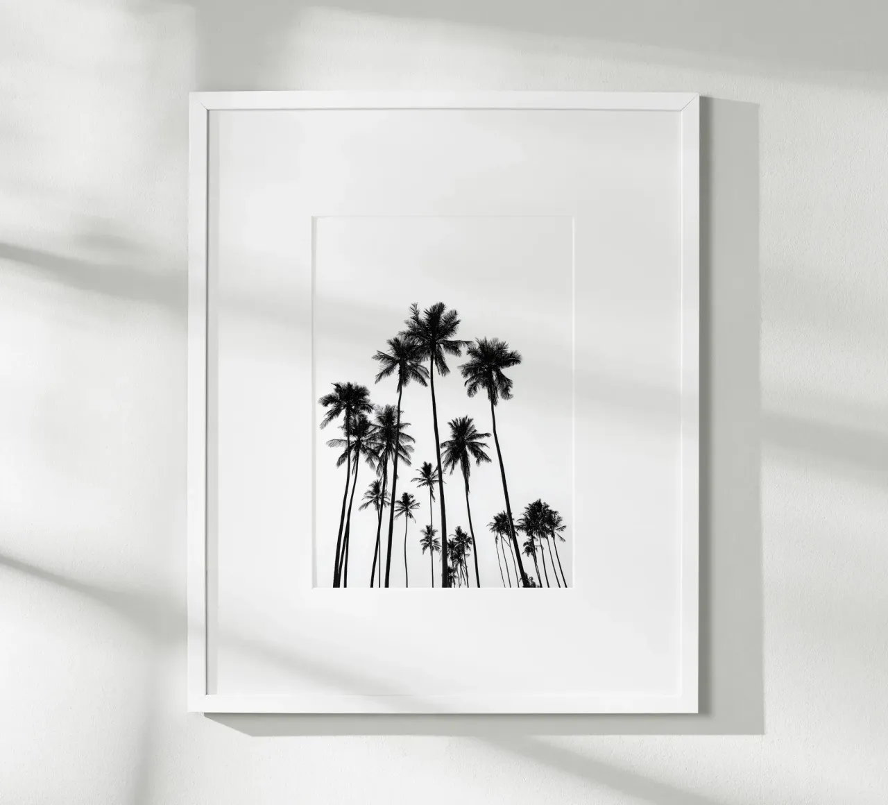 Minimal Palm Trees - Monochrome Coastal Wall Art Poster Poster von Vela Luna
