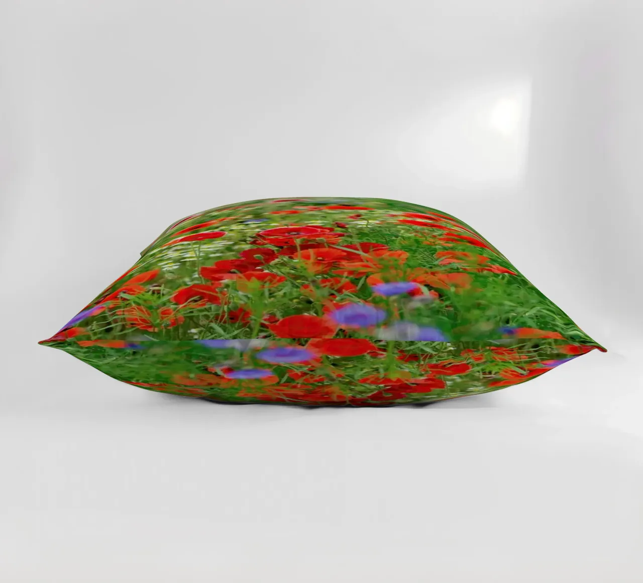 Mixed Poppies cuscino da Curious Collections by Marielle Leenders