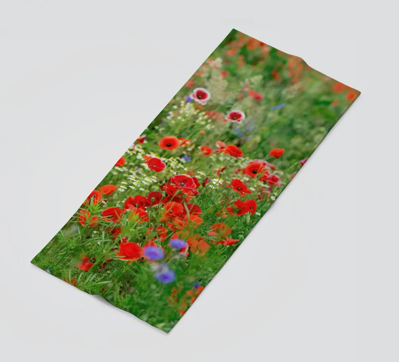 Mixed Poppies telo mare da Curious Collections by Marielle Leenders