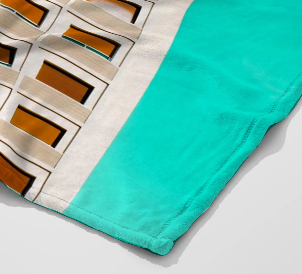 edificio cielo turchese coperta in pile da pastel color shape