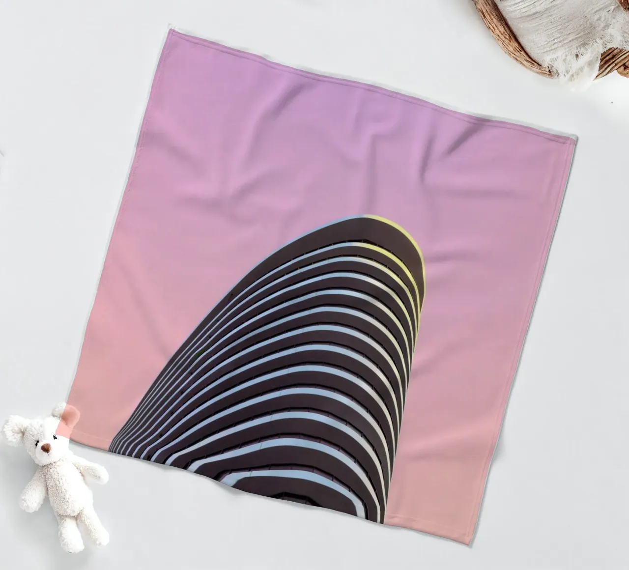 grattacielo balconi edificio coperta in pile da pastel color shape