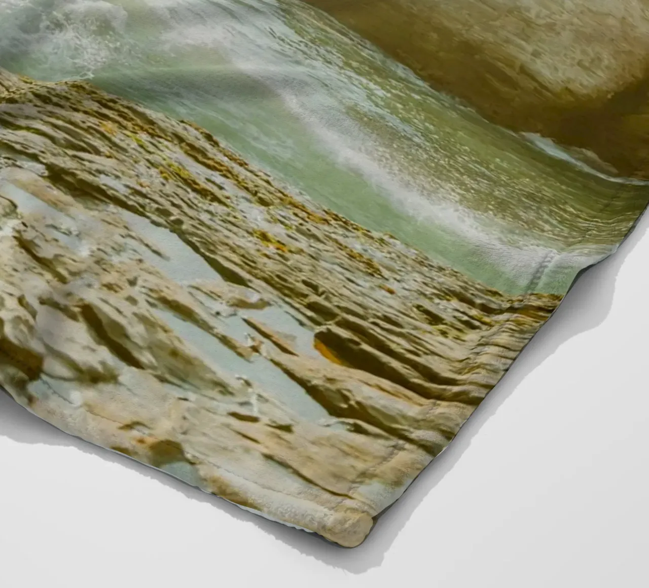 spiaggia oceano coperta in pile da Earthly Visions