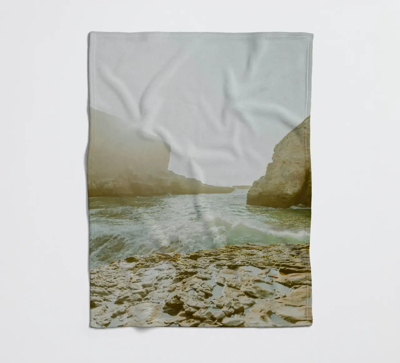 spiaggia oceano coperta in pile da Earthly Visions
