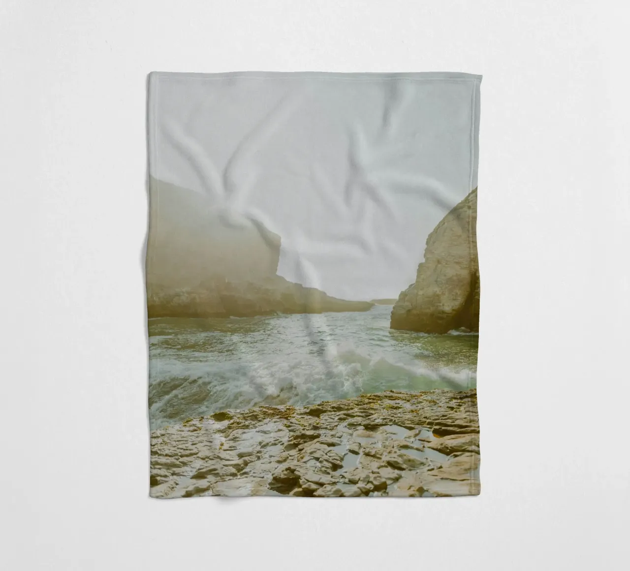 spiaggia oceano coperta in pile da Earthly Visions