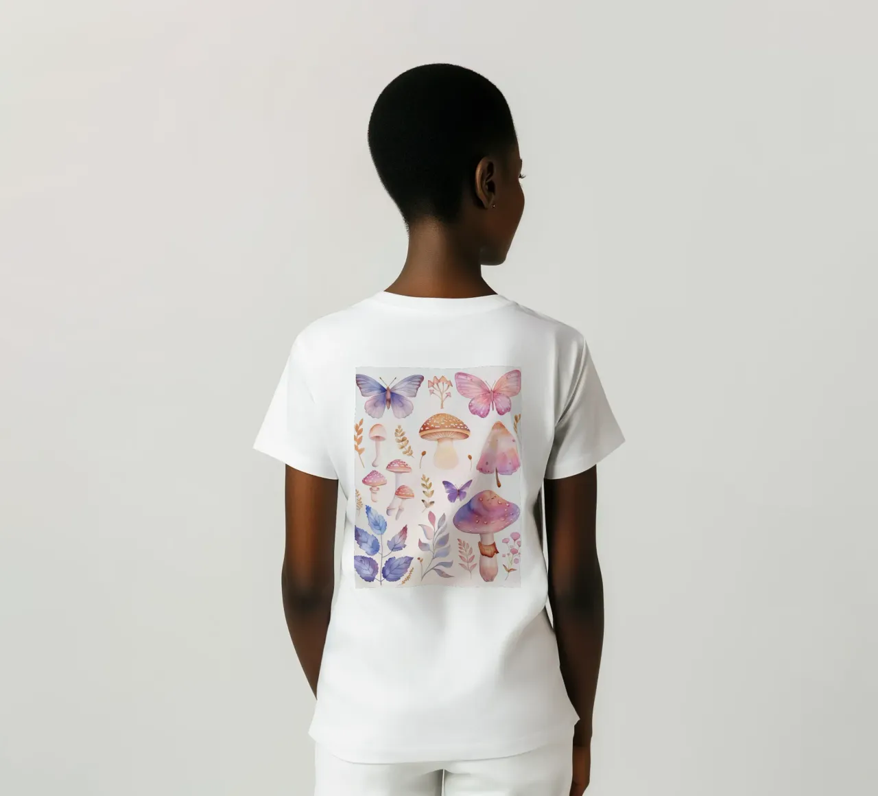 Funghi e farfalle magiche Boho in morbidi acquerelli t-shirt da Gentle Echoes Art