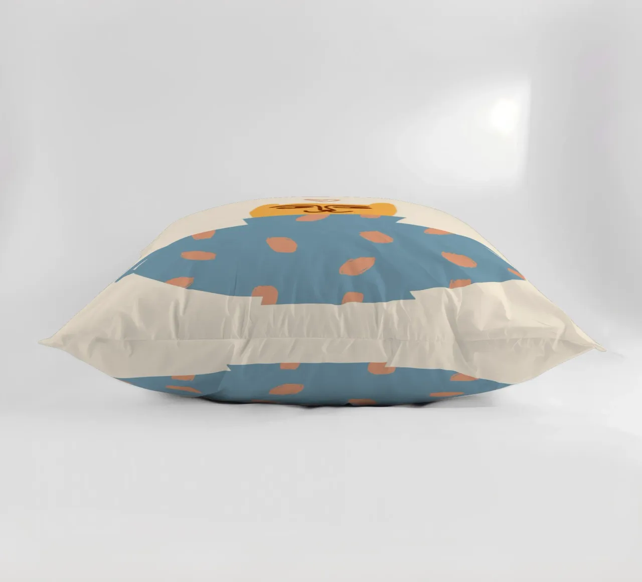 Tiny And Wild No 05 cuscino da treechild