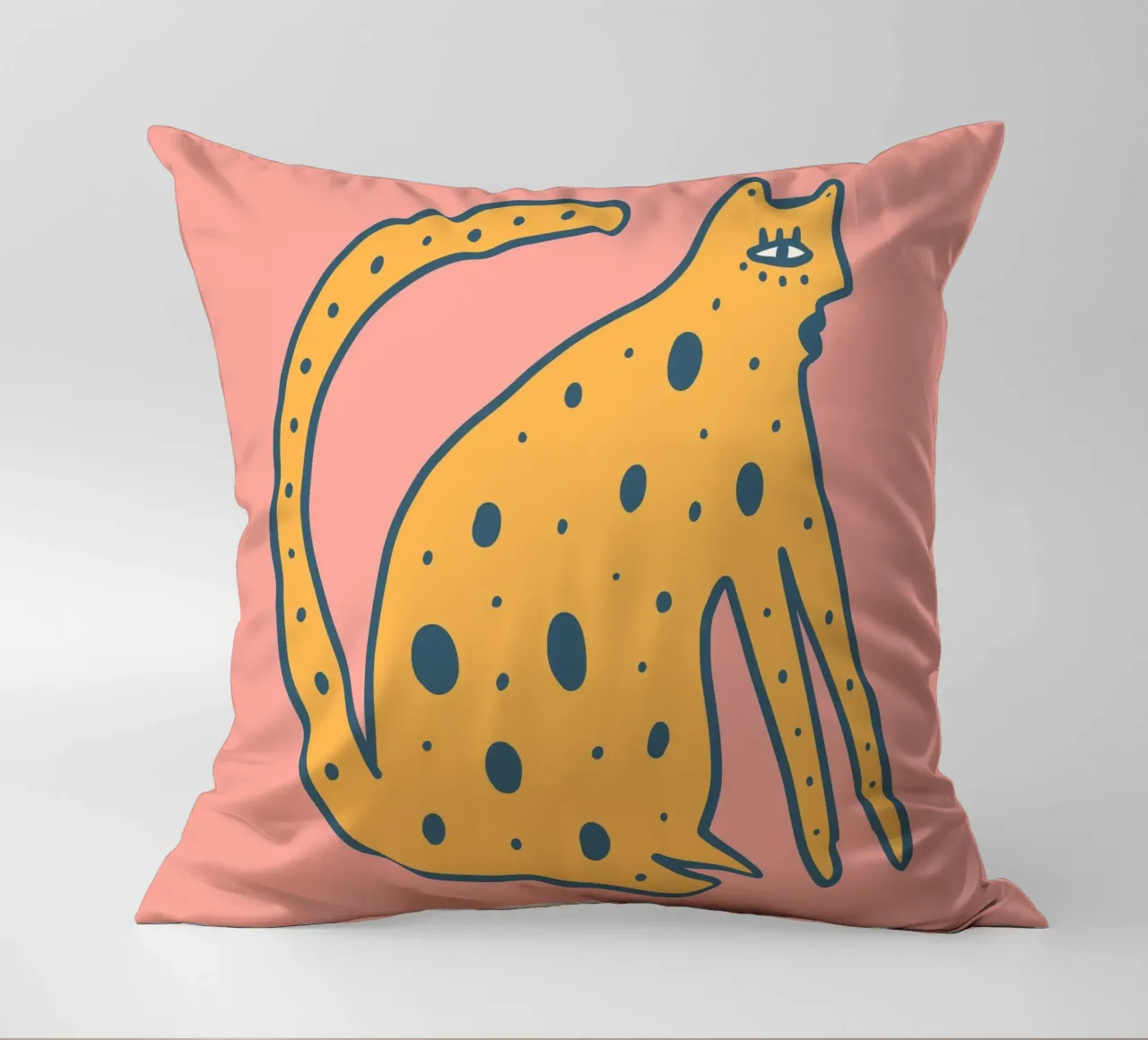 Tiny And Wild No 08 cuscino da treechild