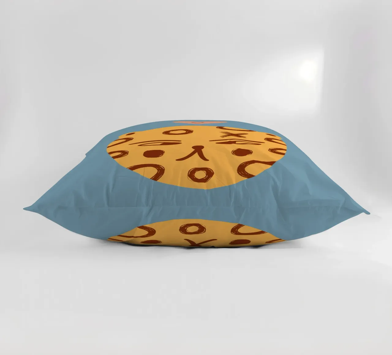 Tiny And Wild No 09 cuscino da treechild