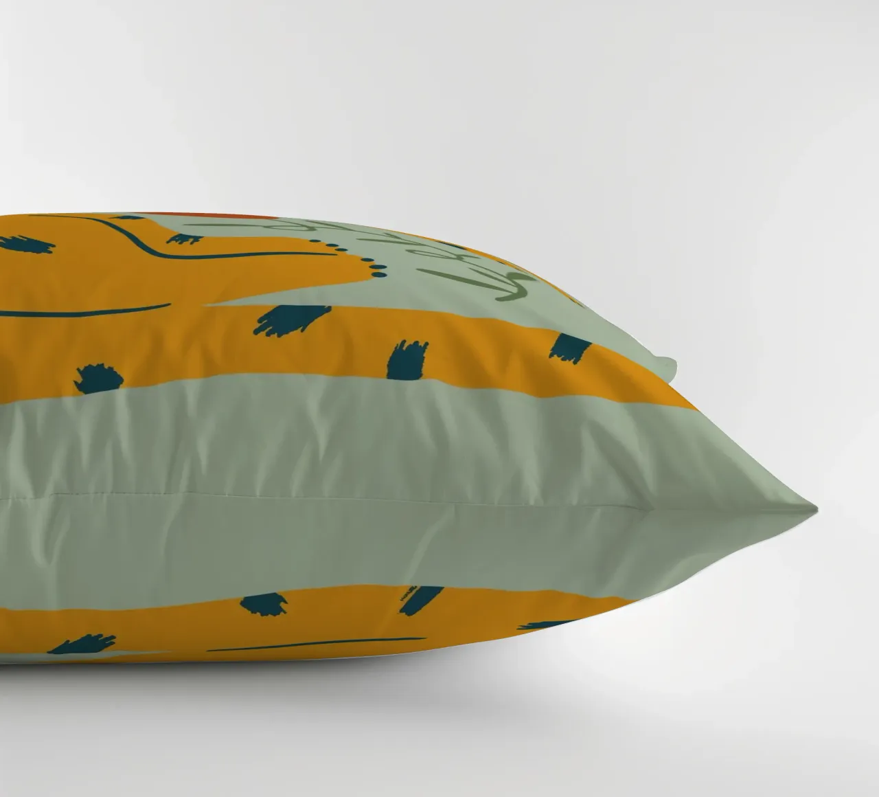 Tiny And Wild No 17 cuscino da treechild