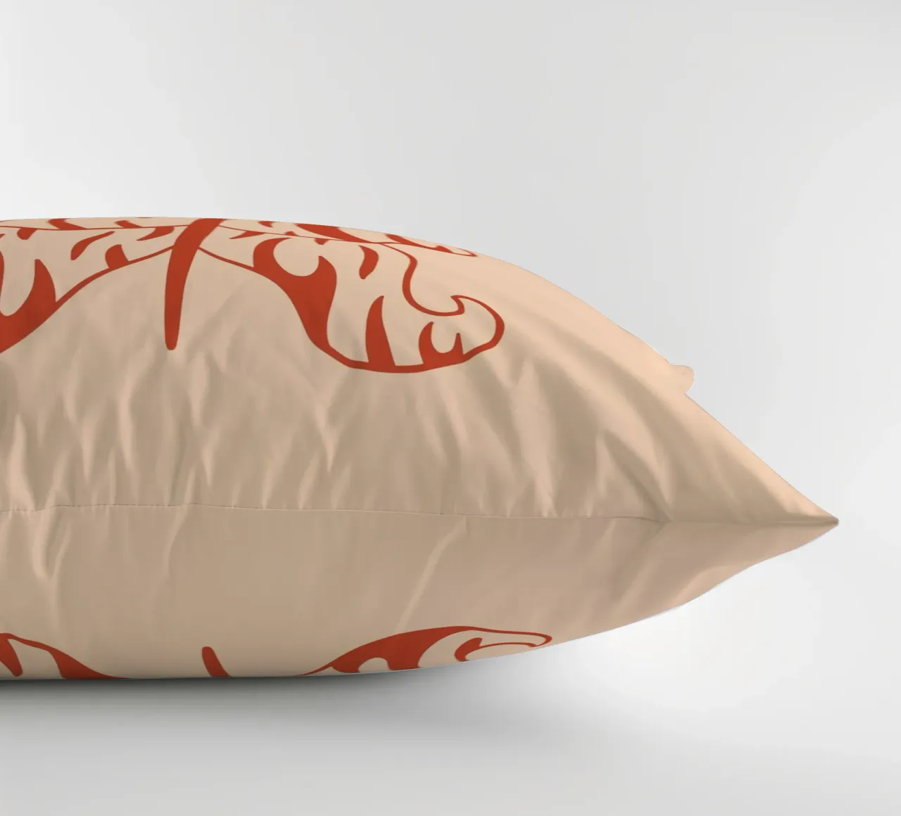 Tiny And Wild No 18 cuscino da treechild