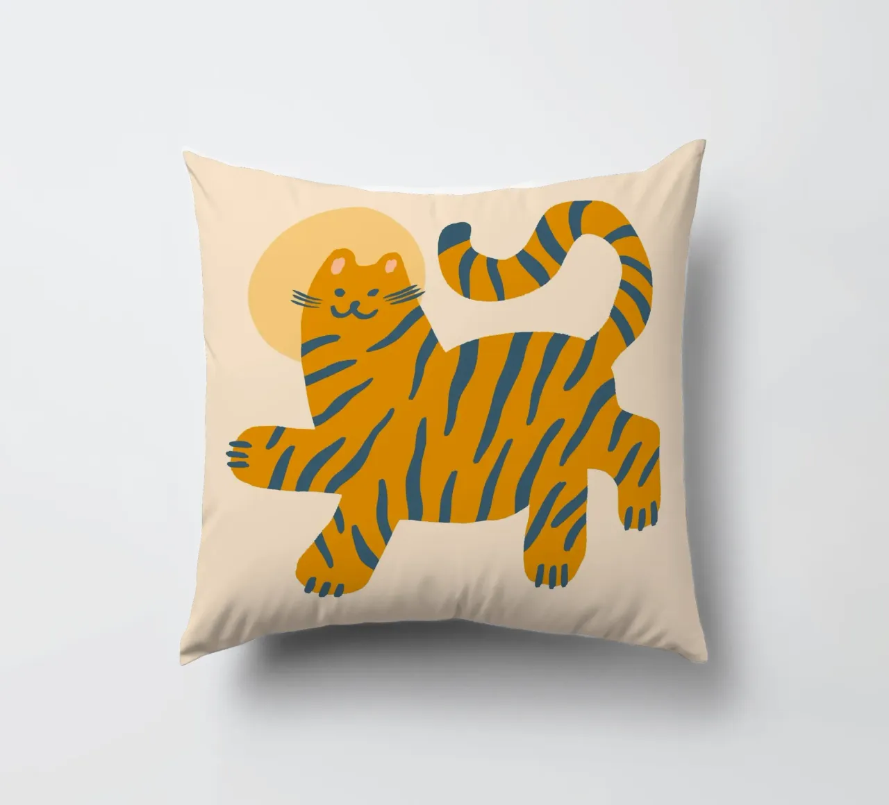 Tiny And Wild No 25 cuscino da treechild