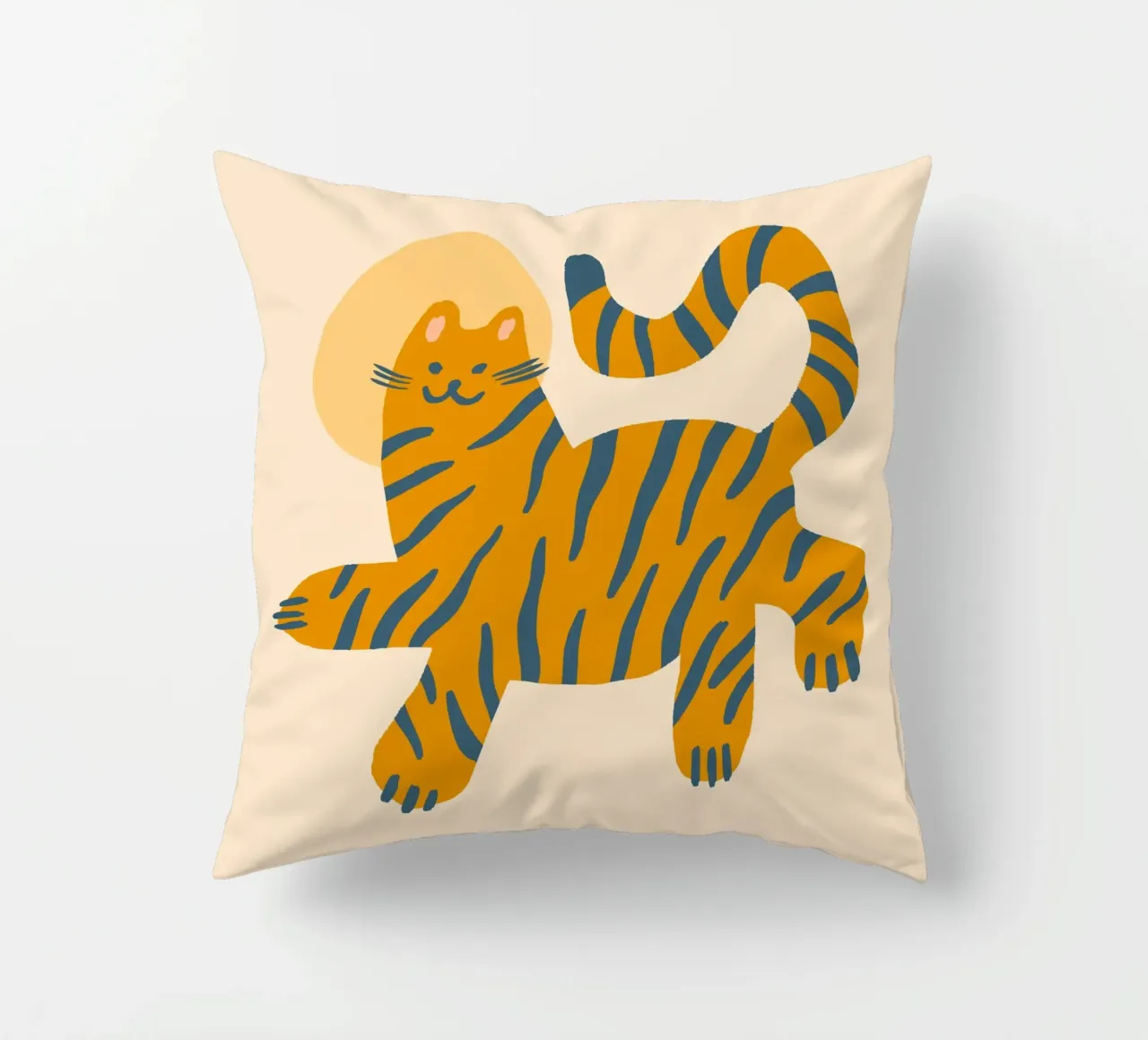 Tiny And Wild No 25 cuscino da treechild