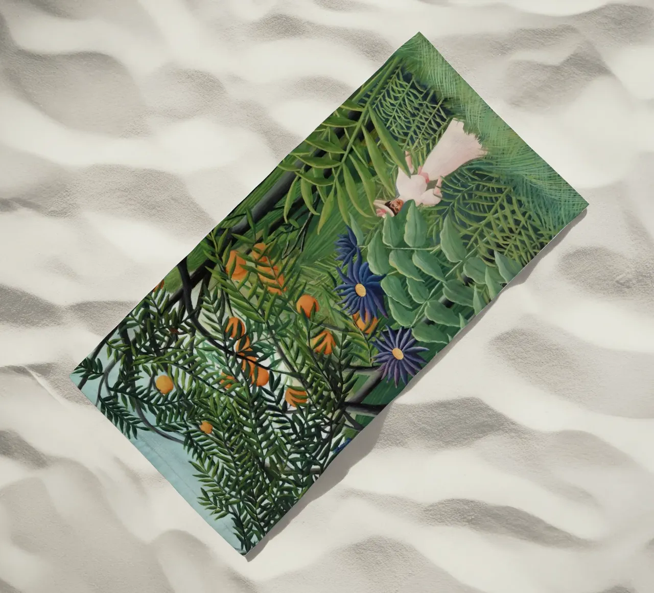 "Donna che cammina in una foresta esotica" di Henri Rousseau telo mare da Classic Art Prints