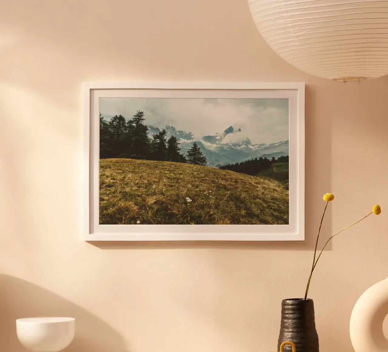 Sussurri delle Alpi poster con telaio in alluminio da PhotoVibe Decor
