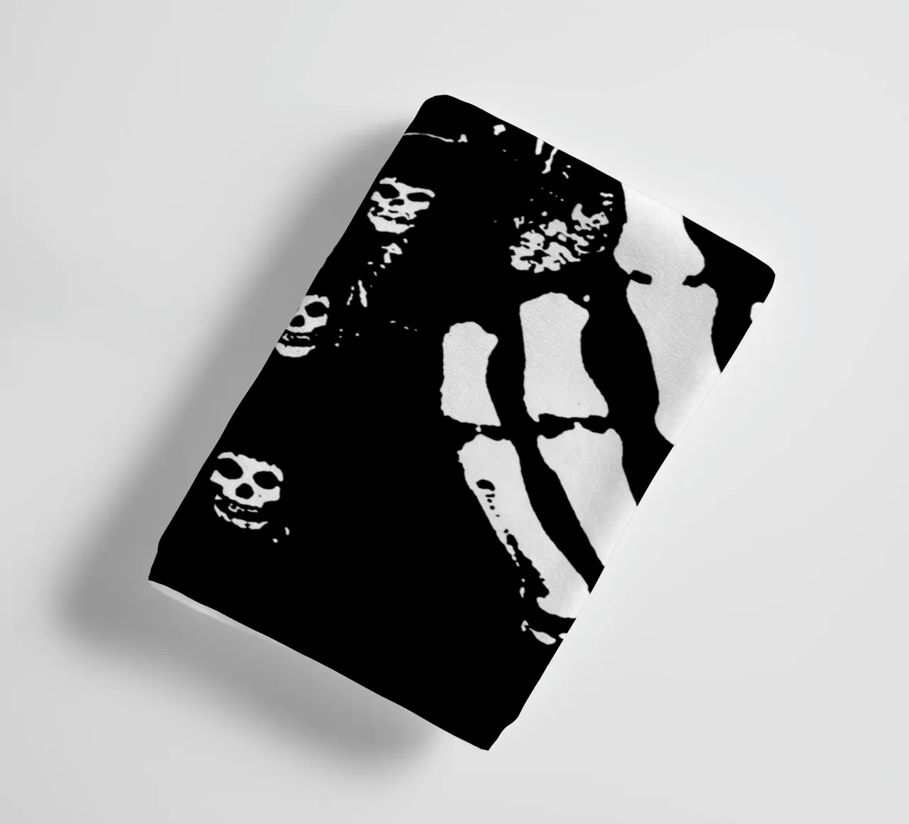 Misfits 4 Art towel by music soul