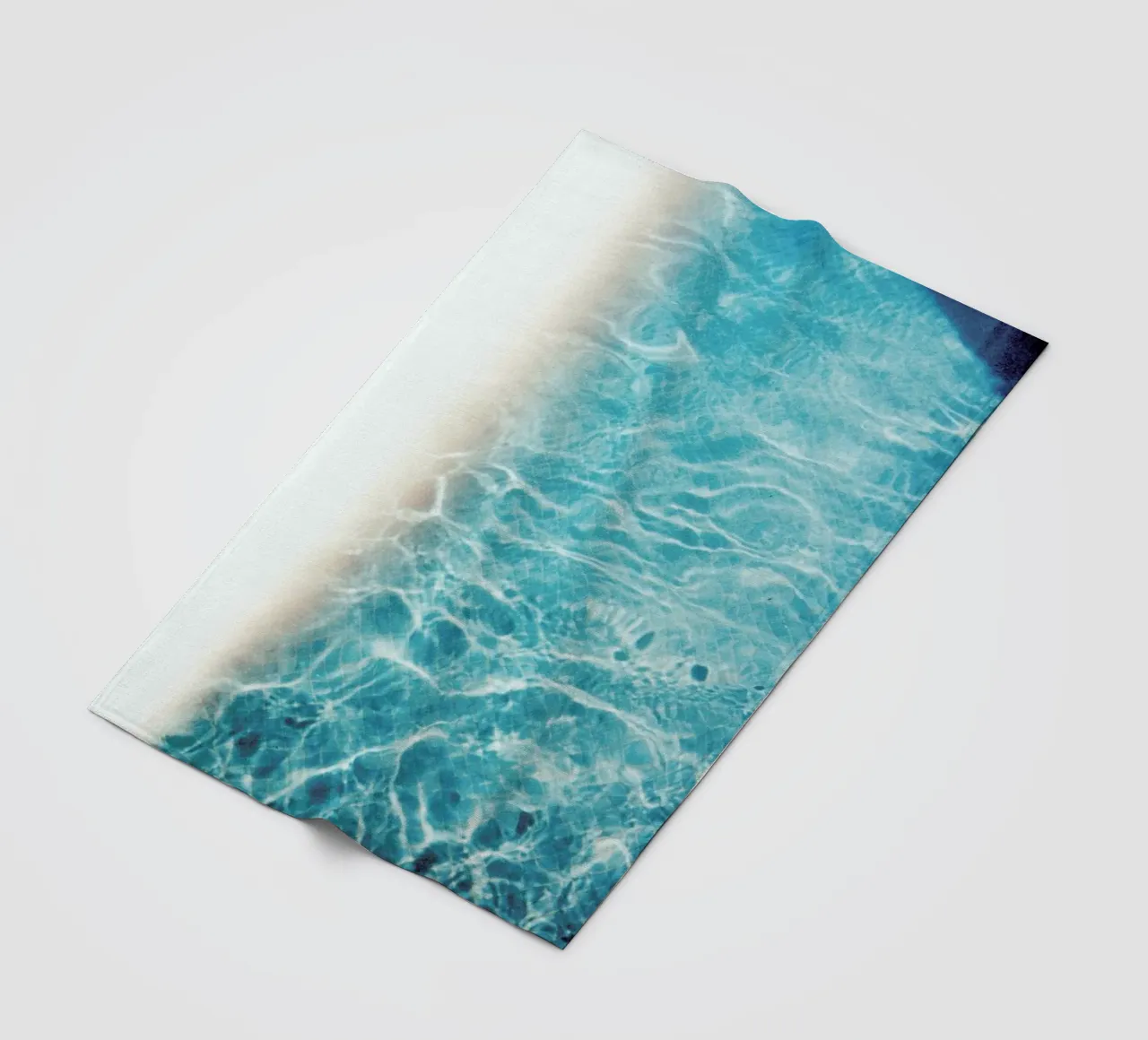 Analog Series Pool In Summer coperta in pile da Sebastian Hilgetag