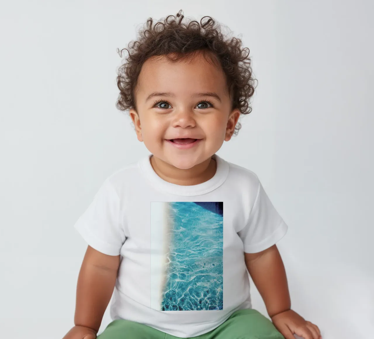 Analog Series Pool In Summer maglietta neonato da Sebastian Hilgetag