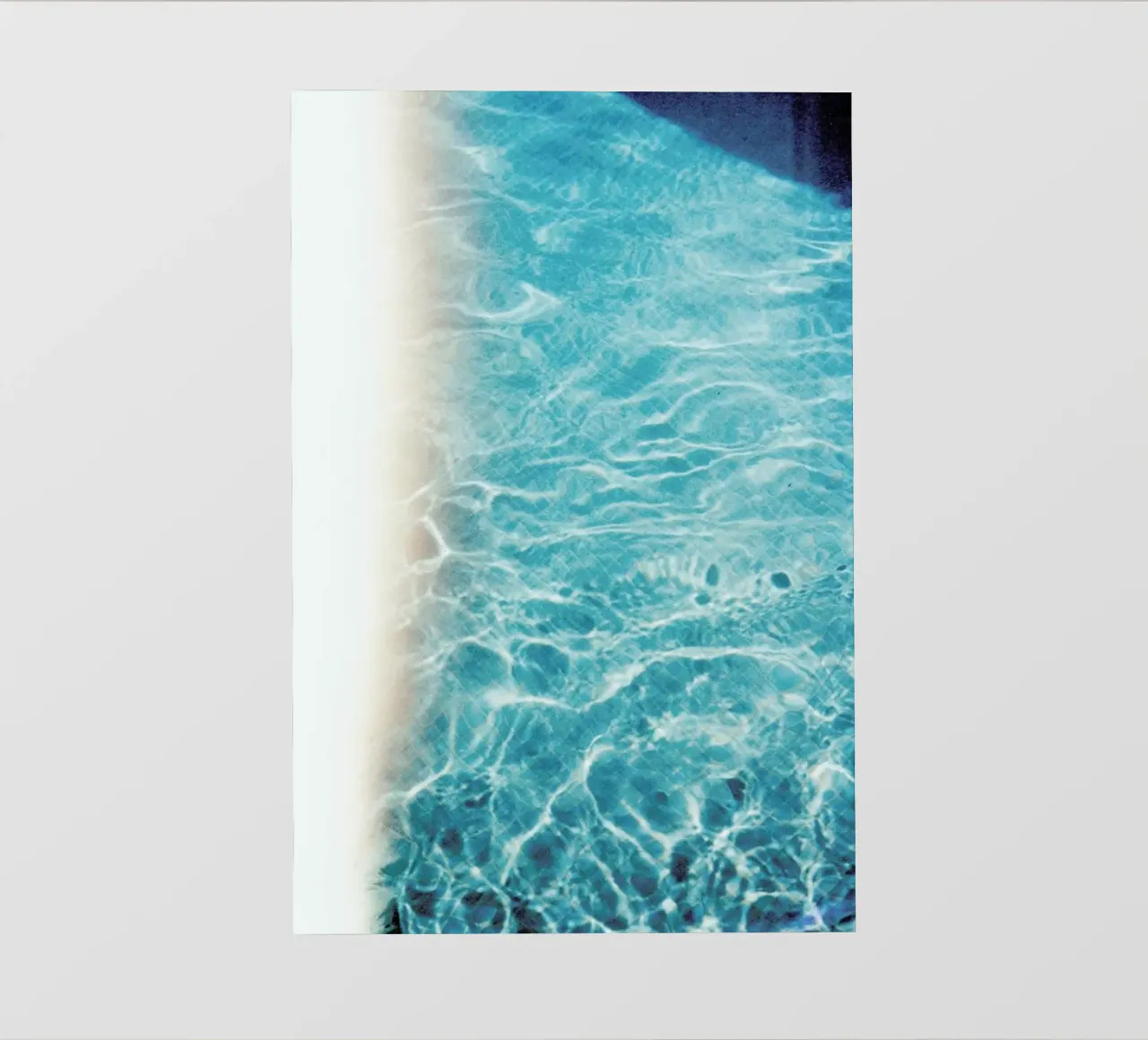 Analog Series Pool In Summer telo in pvc da Sebastian Hilgetag