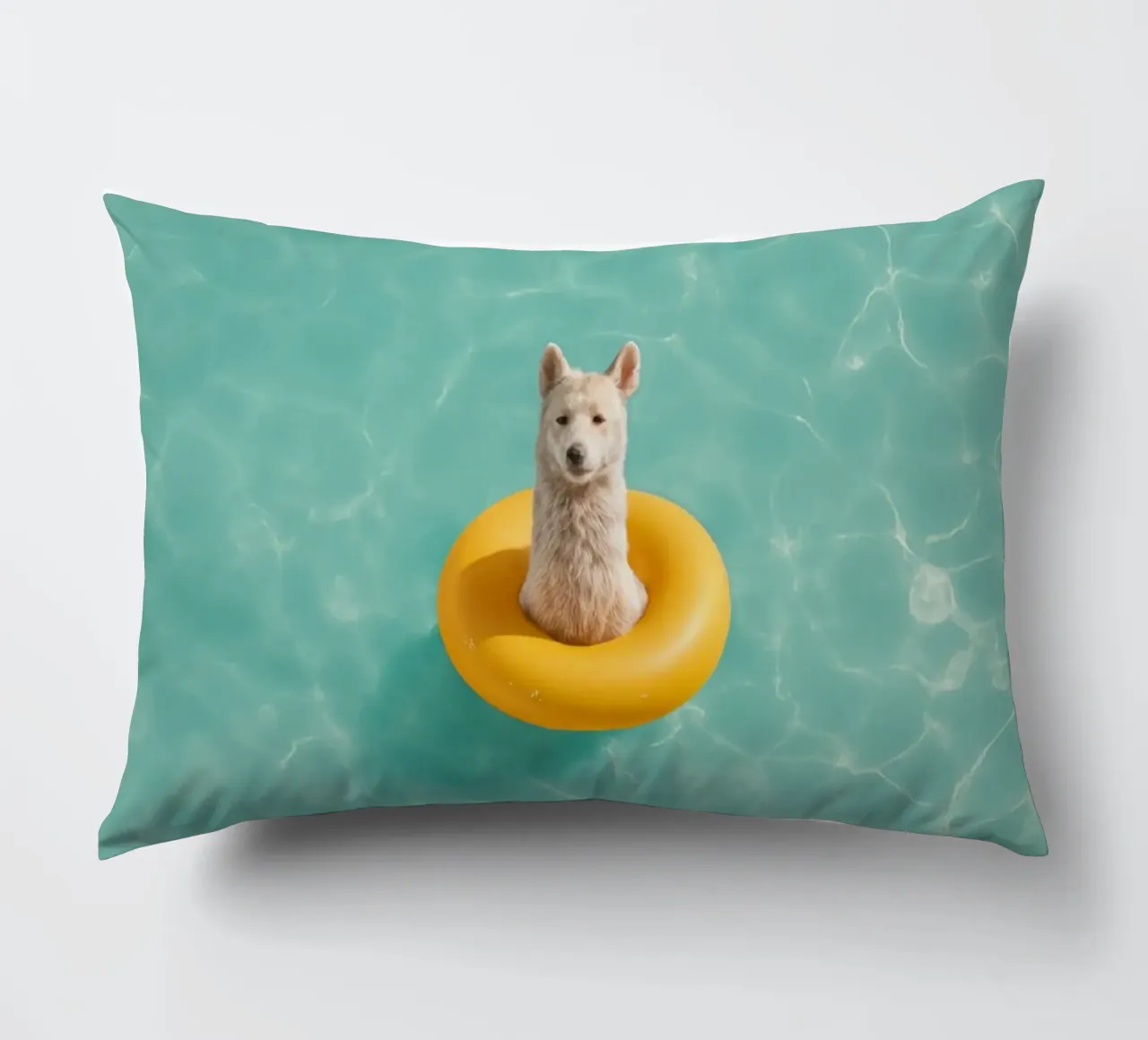 Llama in Pool cuscino da Attaboy Dsgn