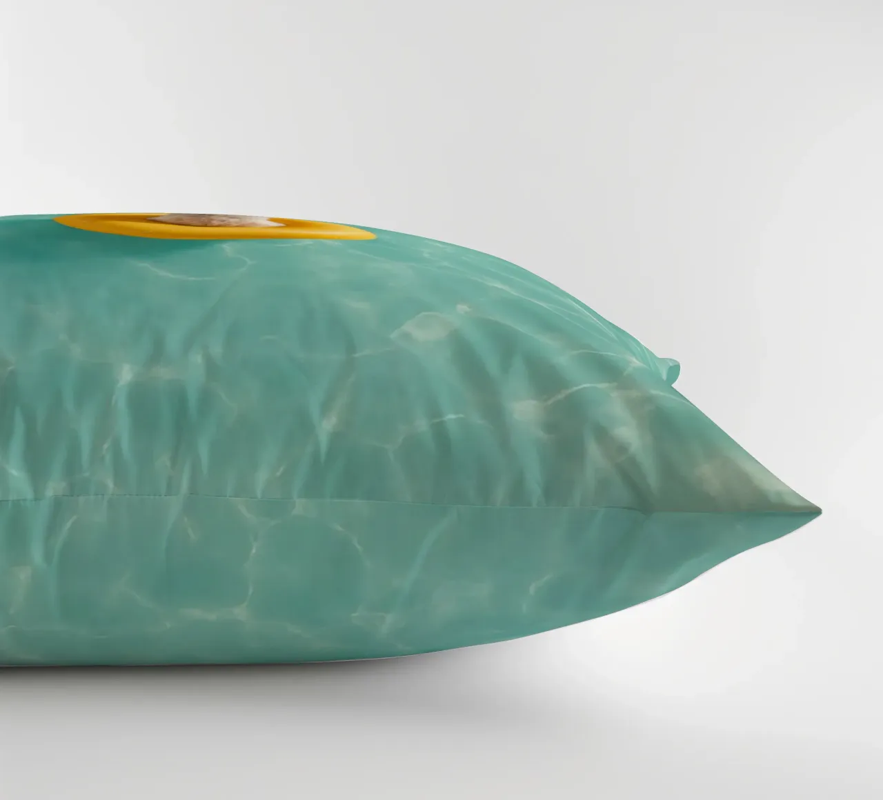 Llama in Pool cuscino da Attaboy Dsgn