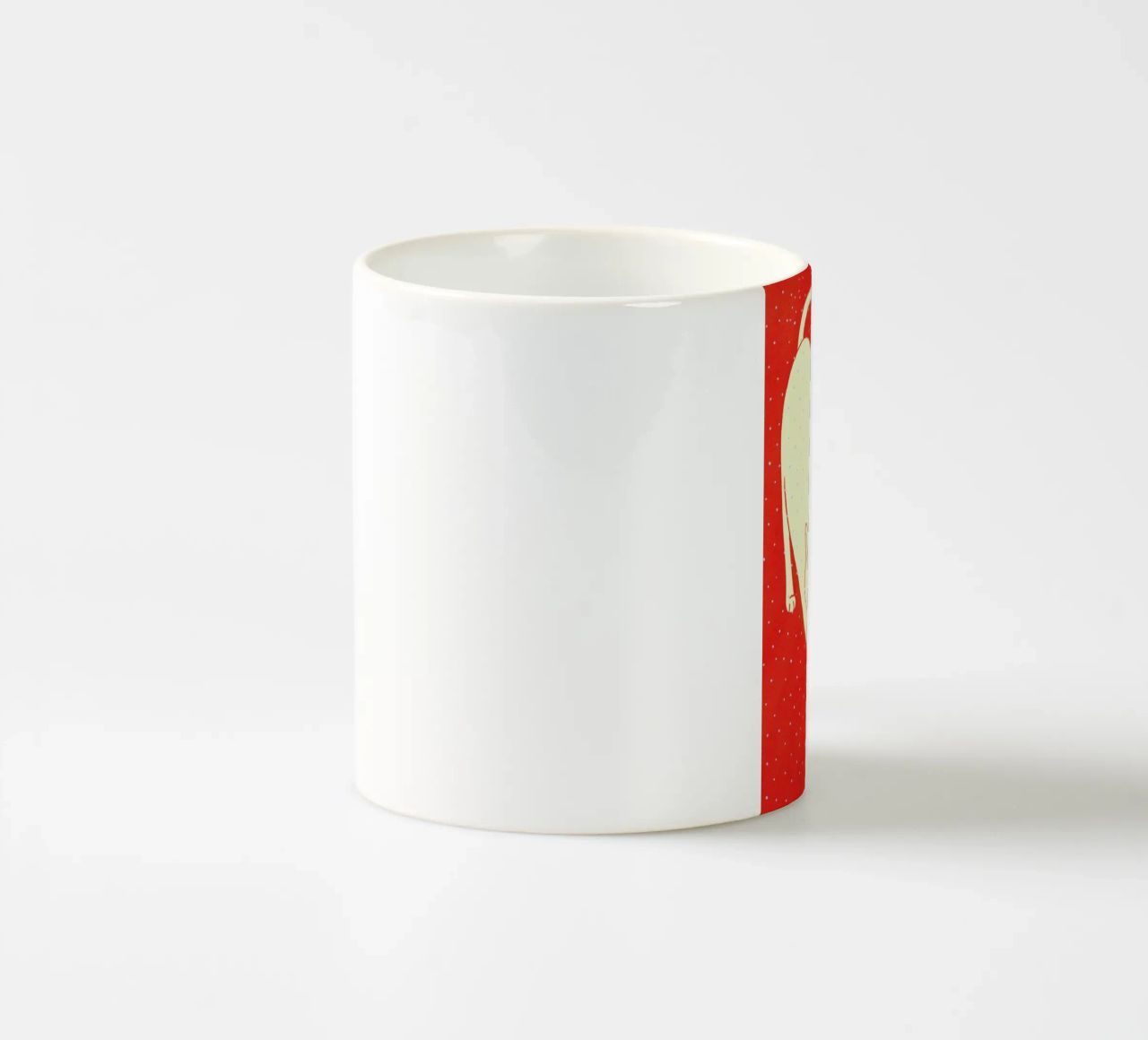 White Cat On Red Background tazza in ceramica da Be Mart