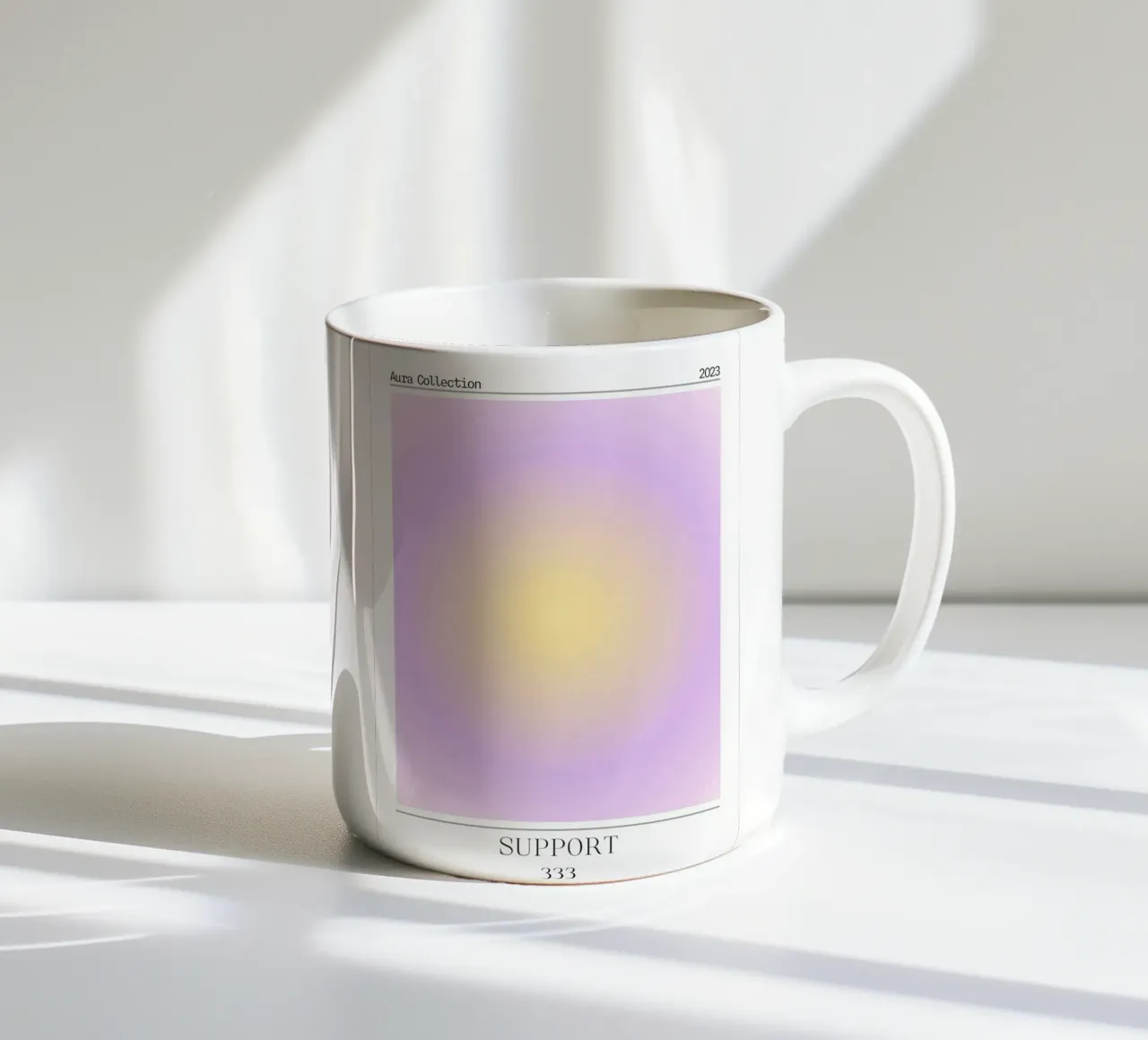 Collezione Aura 2023 - Supporto 333 Giallo Viola Gradiente tazza in ceramica da homdeco
