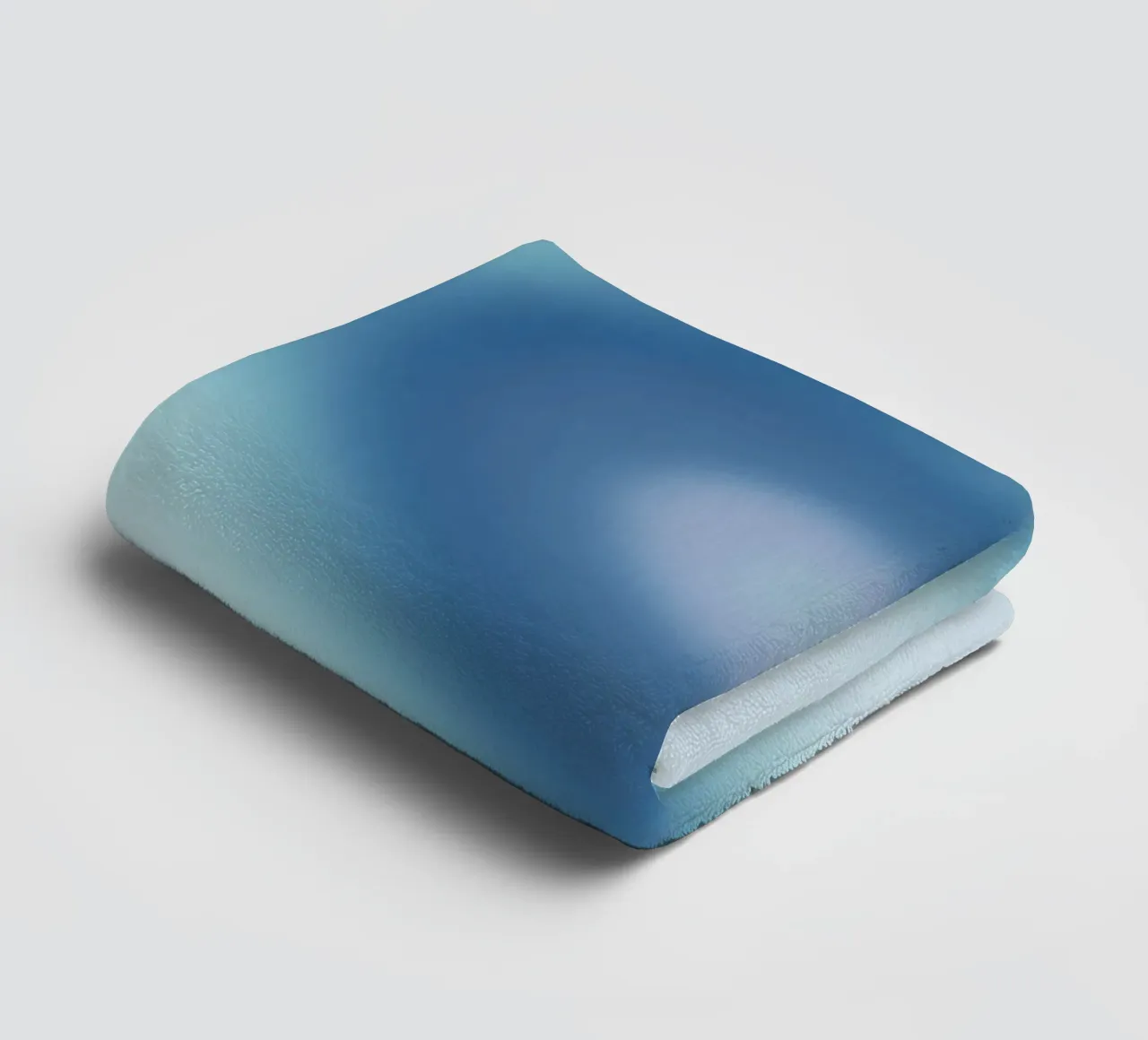 Blaues Herz Aura Gradient Liebe Kunstdruck Handtuch von homdeco