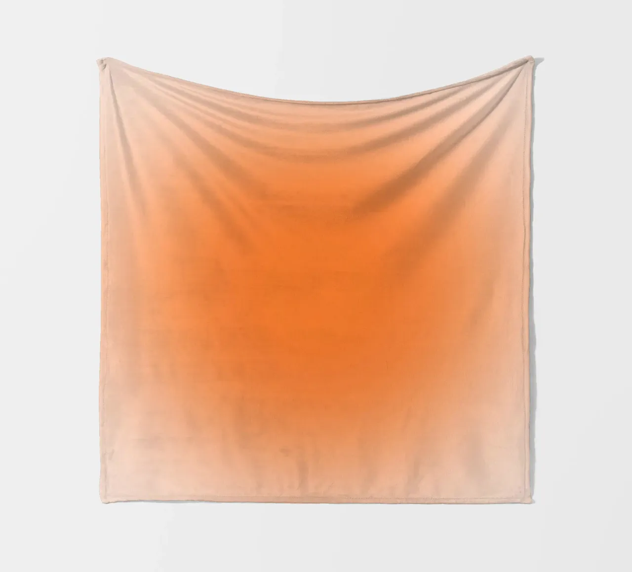 Warm Orange Aura Gradient Minimalist Art Print Fleecedecke von homdeco
