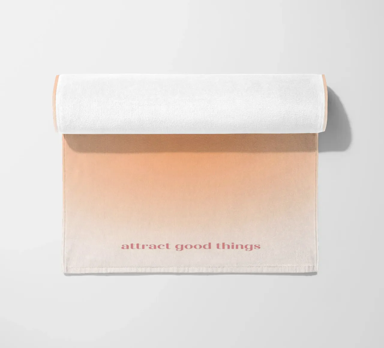 Attract Good Things Pfirsich Aura Gradient Print Strandtuch von homdeco