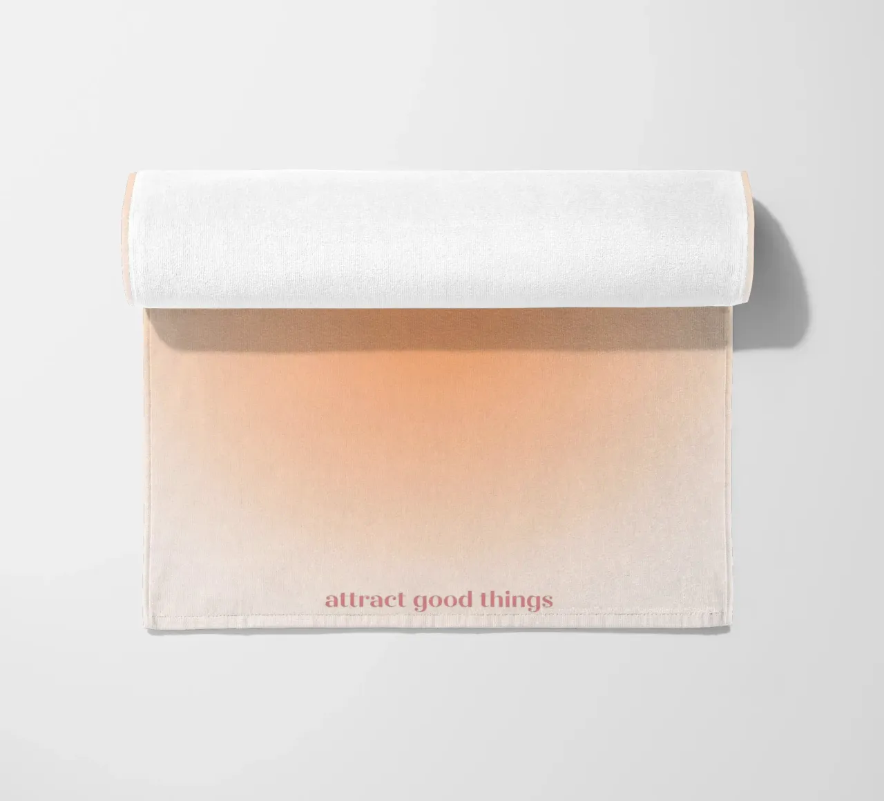 Attract Good Things Pfirsich Aura Gradient Print Strandtuch von homdeco