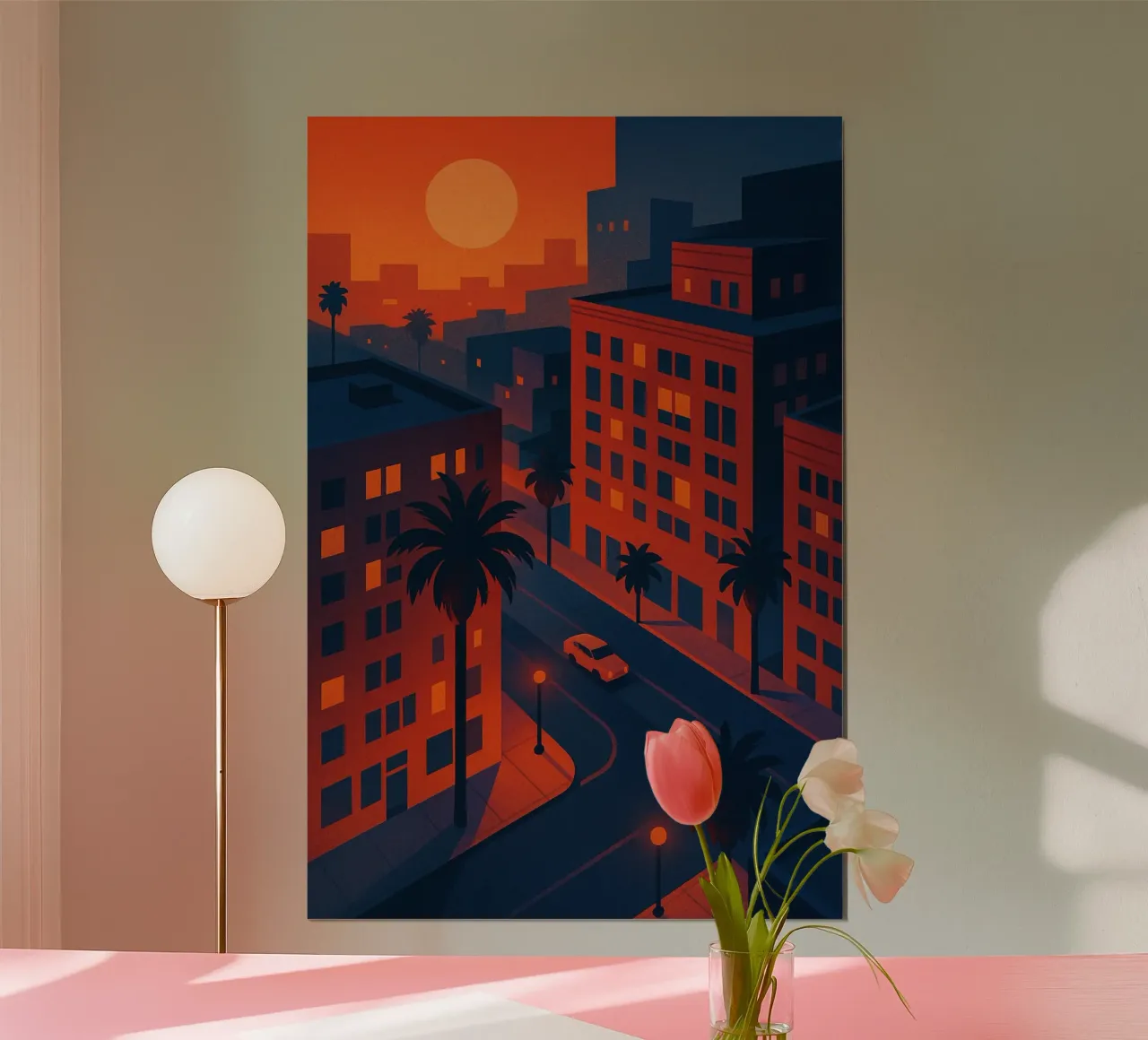 Strada della città al tramonto con palme poster con telaio in legno da JETLAG | affiches voyage