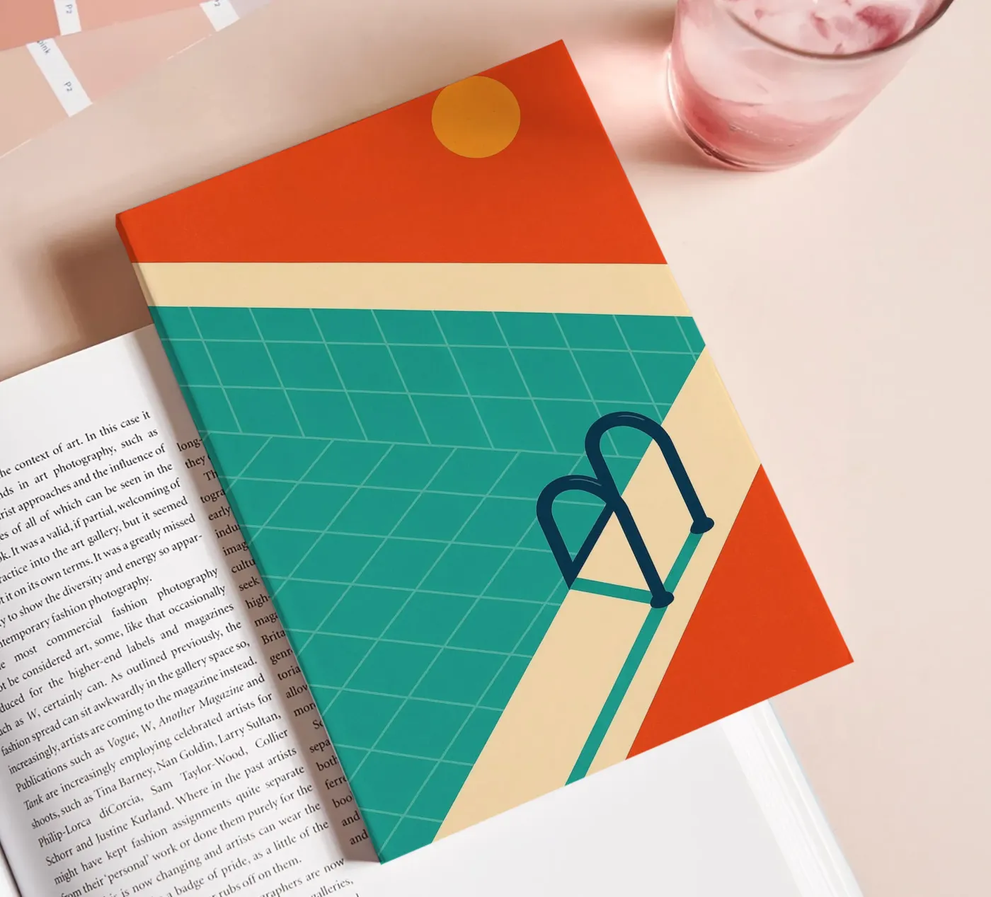 Minimalist retro pool in orange sunshine quaderno da JETLAG | affiches voyage