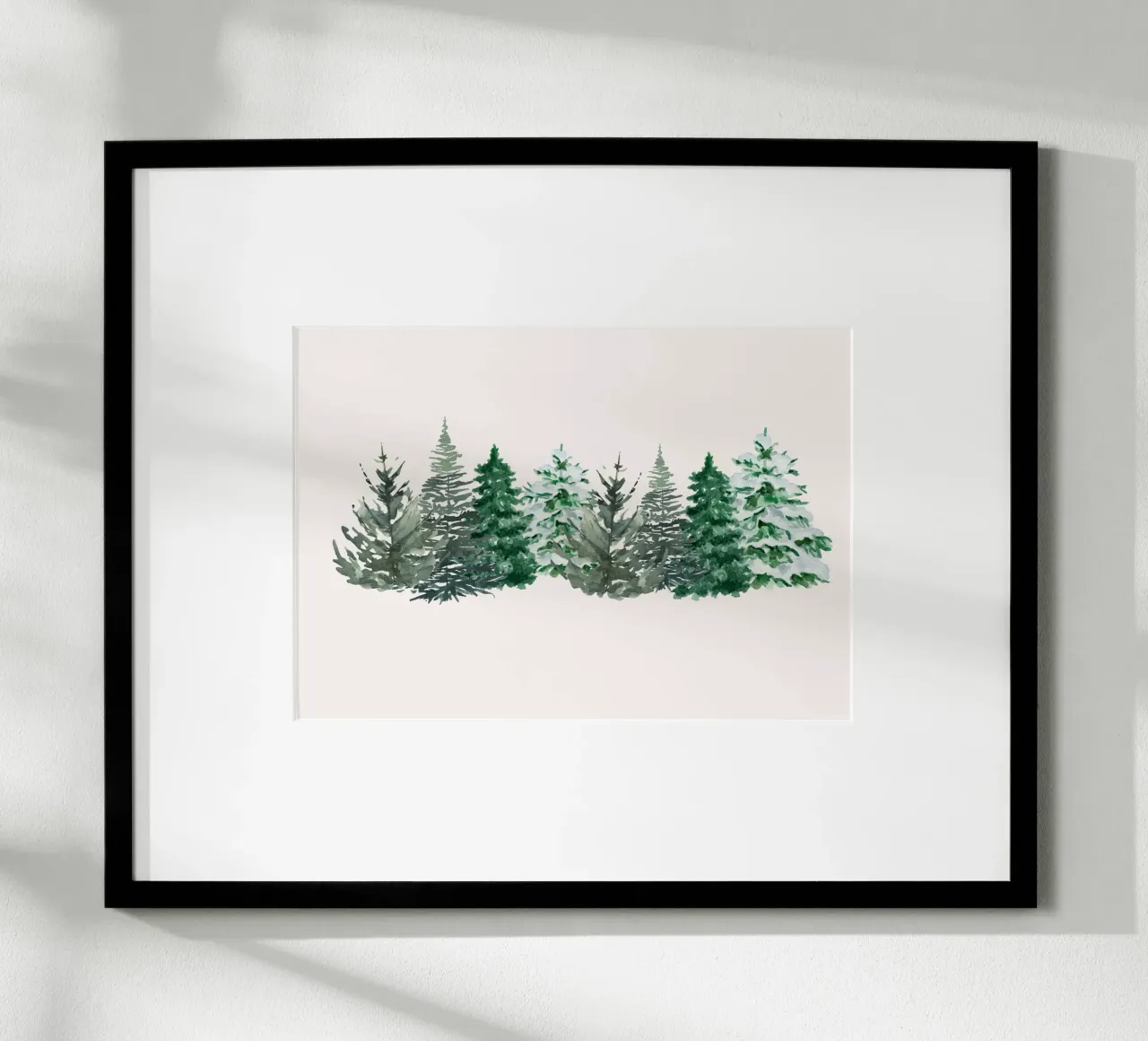 Aquarell verschneiter Kiefernwald Kunstdruck - Winterbäume Poster mit Holzrahmen von ClubArt