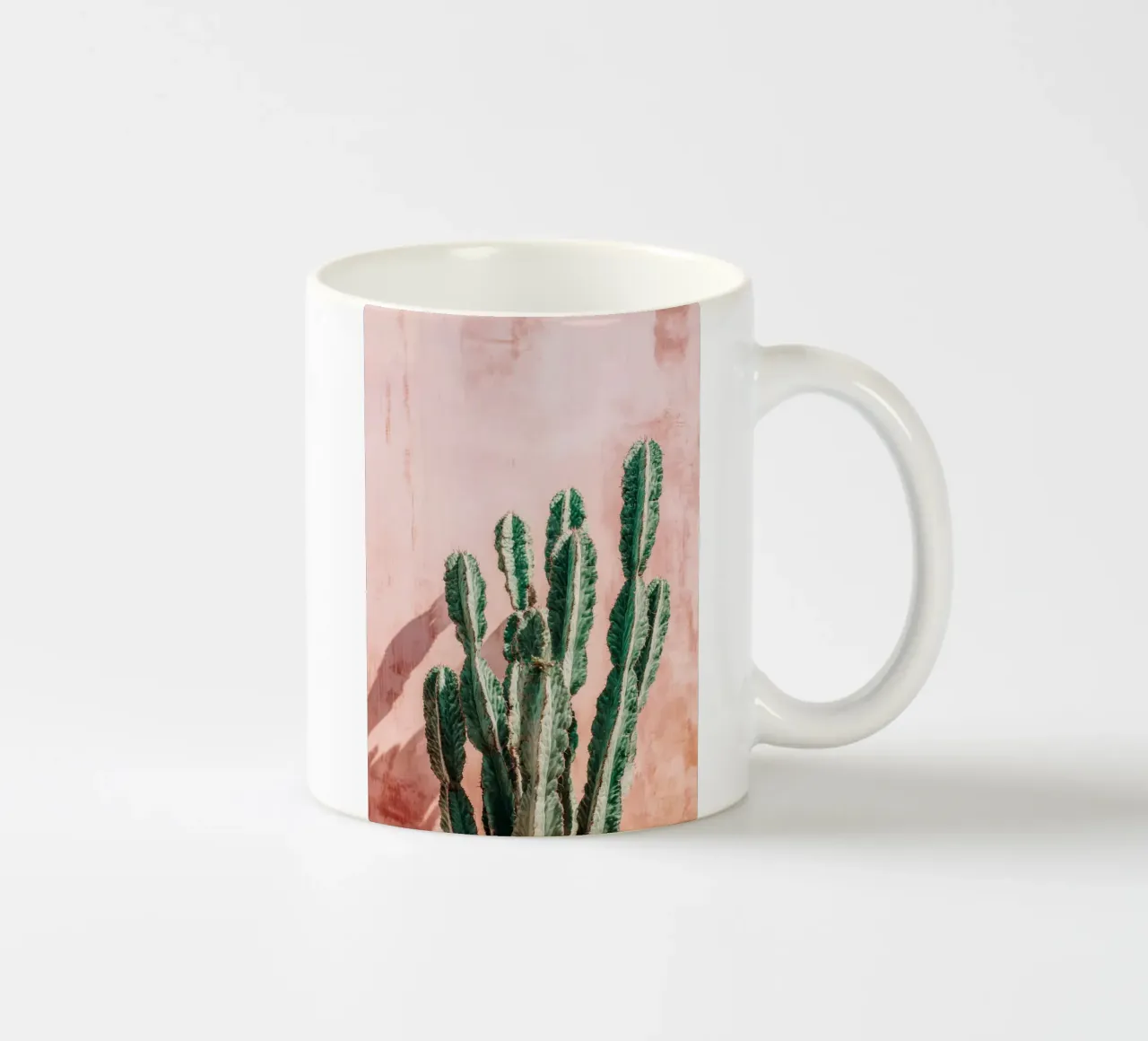 Boho Cactus Print - Green Desert Plant on Pink Wall Poster tazza in ceramica da Vela Luna