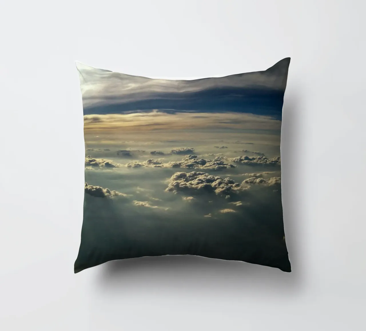 licht en schaduwen wolkenlandschap kussen van home of clouds