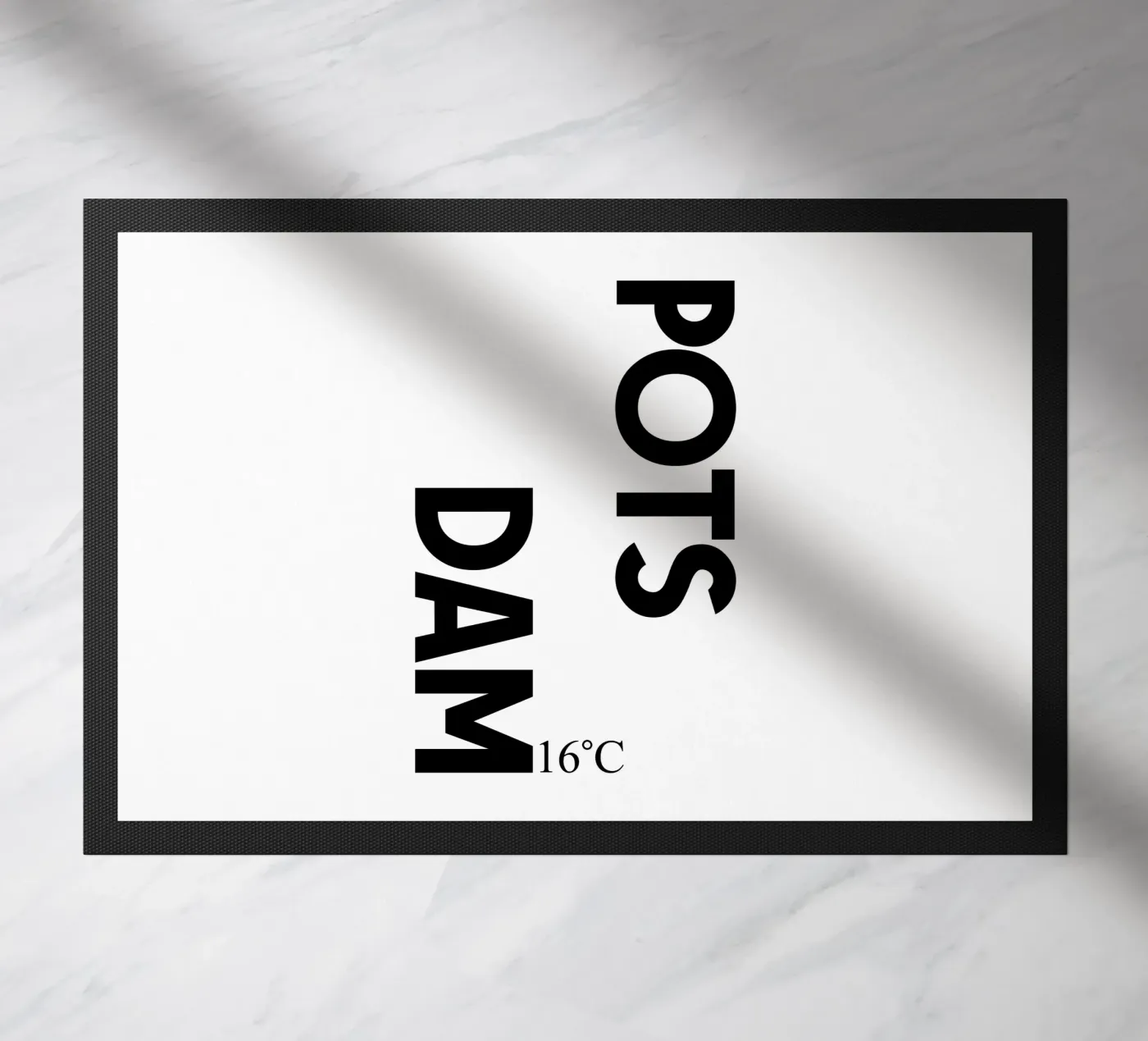 Potsdam deurmat van YV TYPOGRAPHY