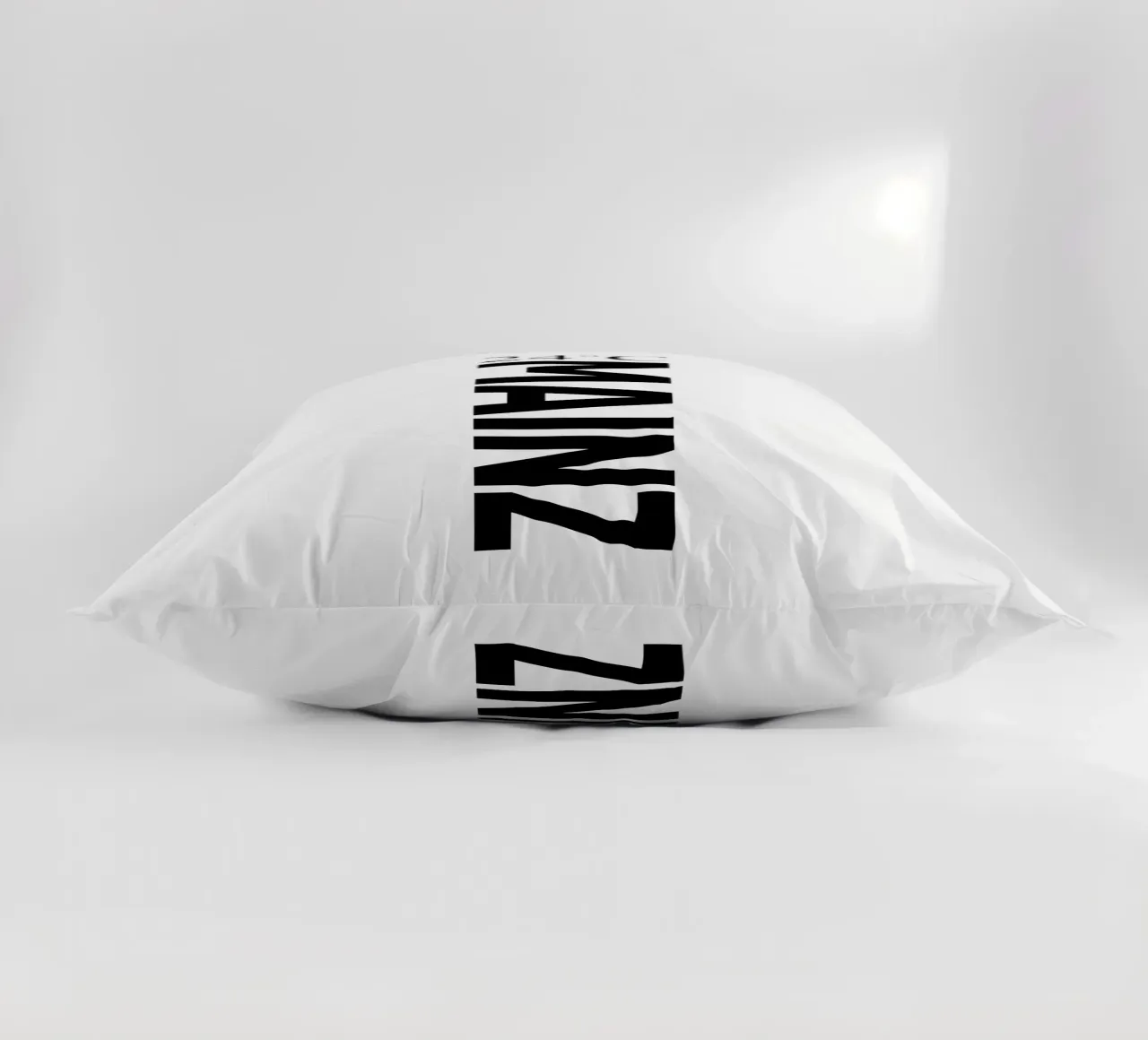 Magonza cuscino da YV TYPOGRAPHY