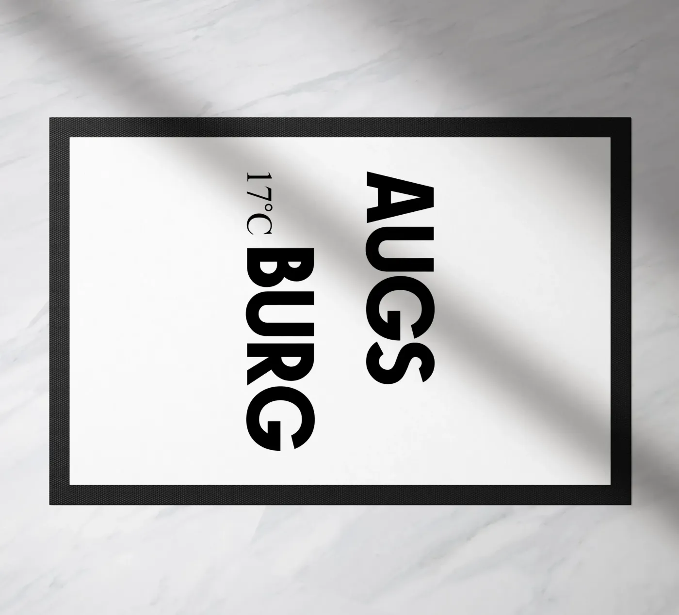 Augsburg deurmat van YV TYPOGRAPHY