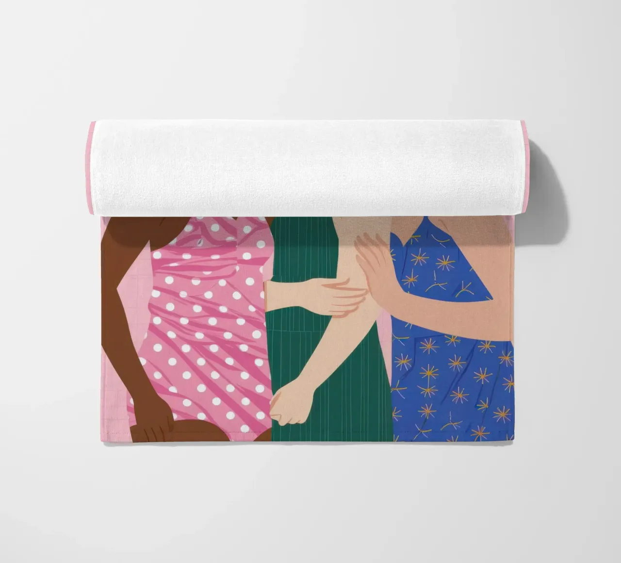 Trio von Freunden Strandtuch von Sentinel Glow