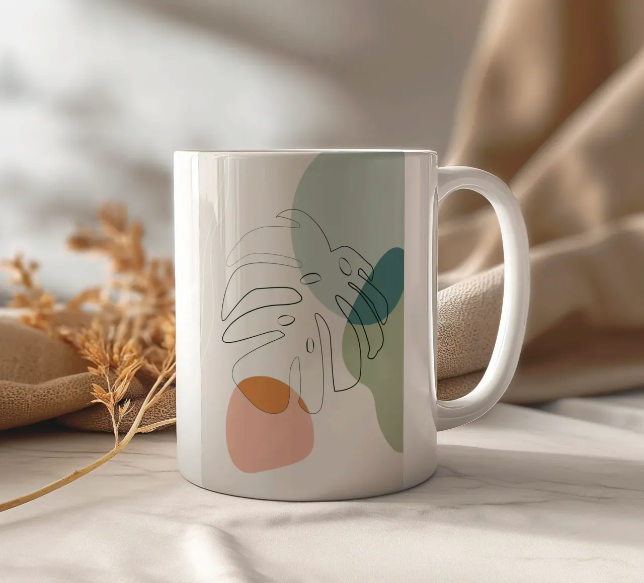 Foglie di Monstera Line Art con forme tazza in ceramica da Patrick J Curtis