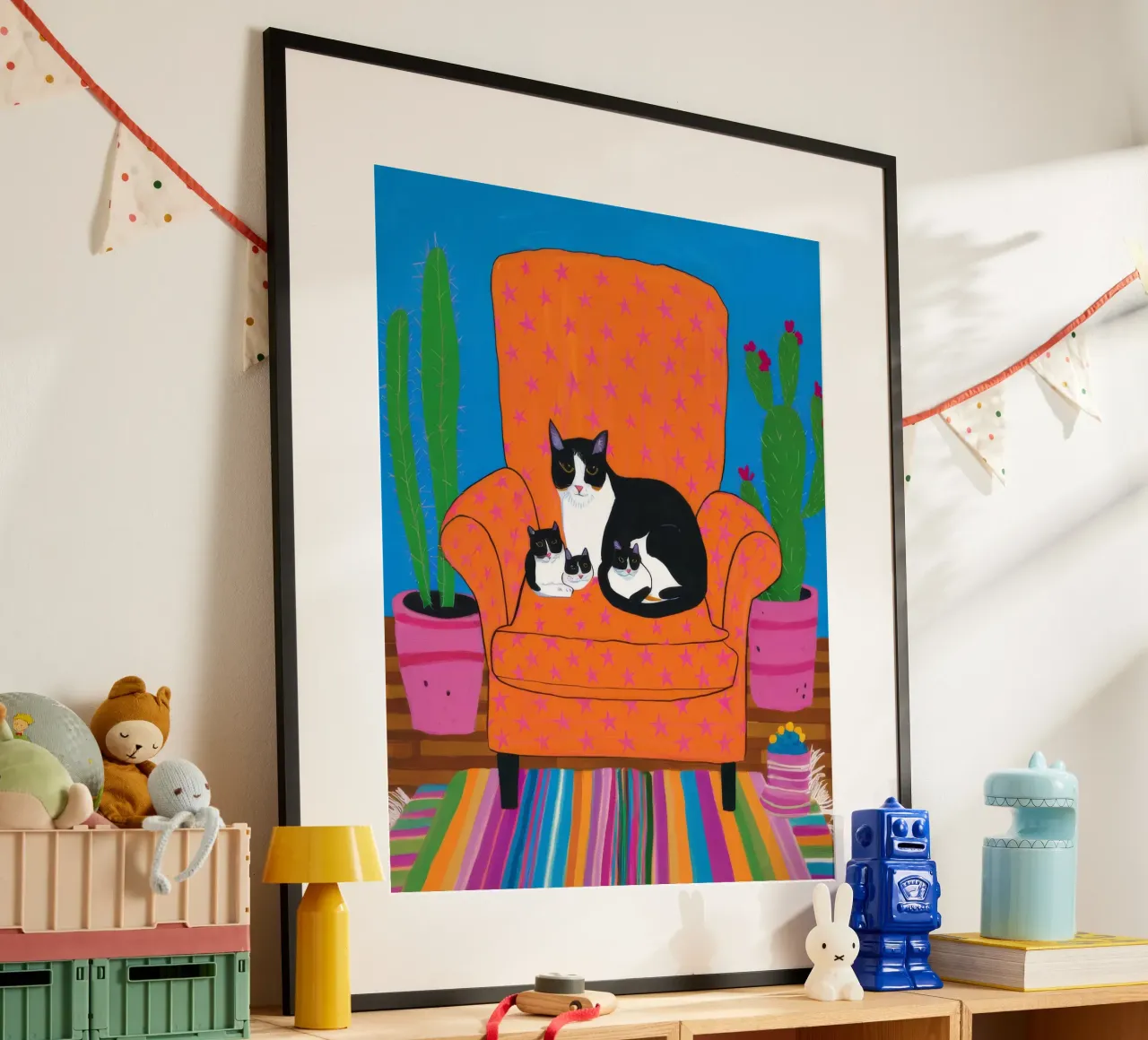 Gatti da poltrona arancioni poster con telaio in alluminio da Stone Decade
