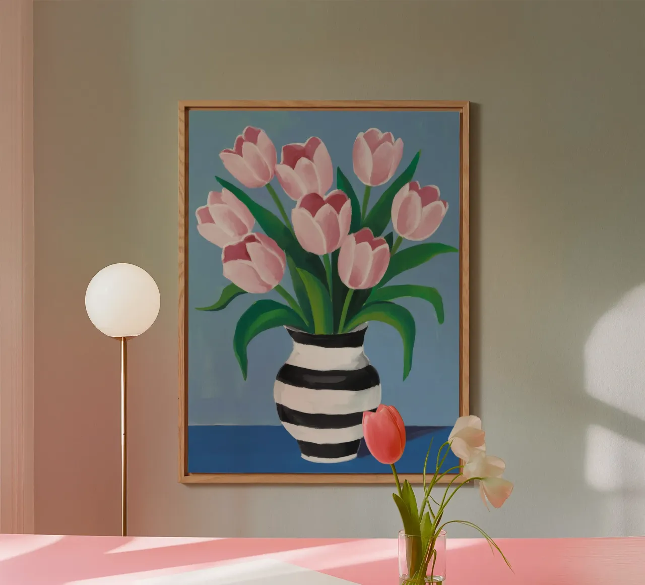 Tulipani in vaso a righe alluminio dibond da Stone Decade
